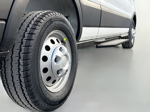 New 2026 Ford Transit 250 148 Medium Roof image 13