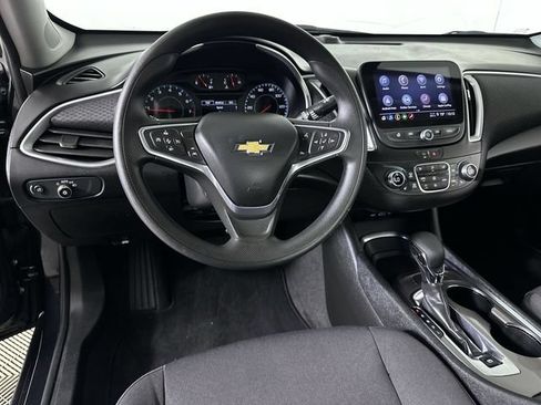 Used 2023 Chevrolet Malibu LT FWD image 21