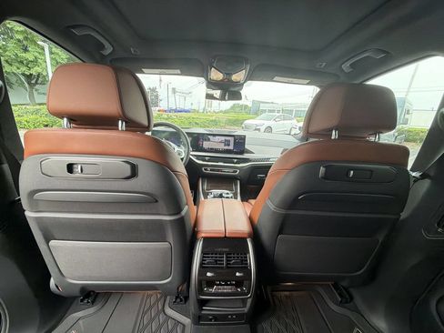 Used 2025 BMW X5 M60i AWD/4WD image 20
