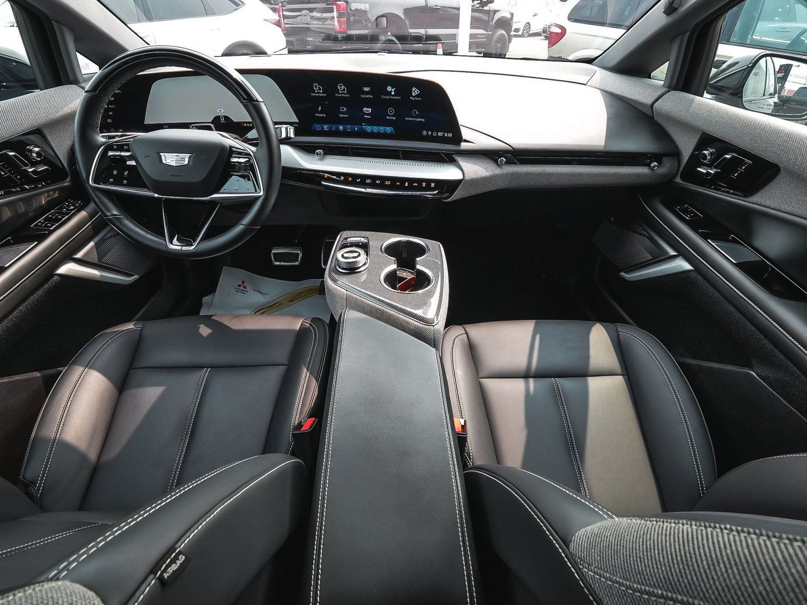 Used 2025 Cadillac Optiq Luxury 1 AWD/4WD image 40