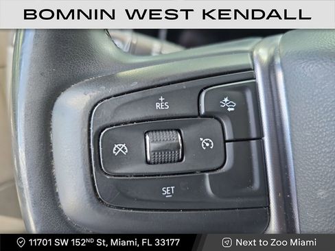 Used 2023 GMC Yukon XL SLT image 18