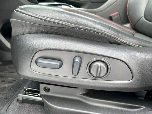 Used 2023 Chevrolet Bolt EUV Premier w/ Sun & Sound Package image 20