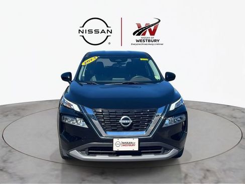 Used 2023 Nissan Rogue SV AWD/4WD image 2