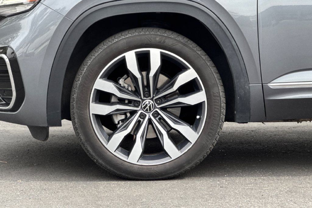 Used 2021 Volkswagen Atlas SEL R-Line AWD/4WD image 31