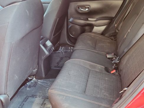 Used 2023 Honda HR-V Sport image 10