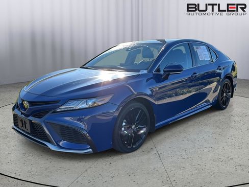 Used 2024 Toyota Camry XSE image 2