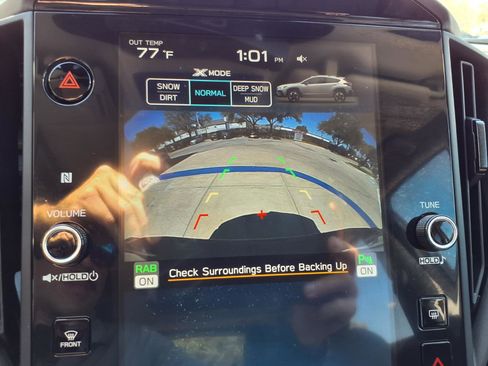 Certified 2025 Subaru Crosstrek 2.5i Limited w/ Crosstrek Mirror Package image 6