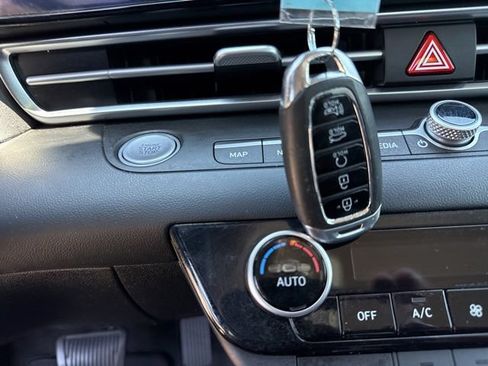 Used 2023 Hyundai Elantra SEL w/ Convenience Package FWD image 38