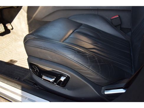 Used 2021 Audi A8 L 4.0T w/ Executive Plus Package image 28