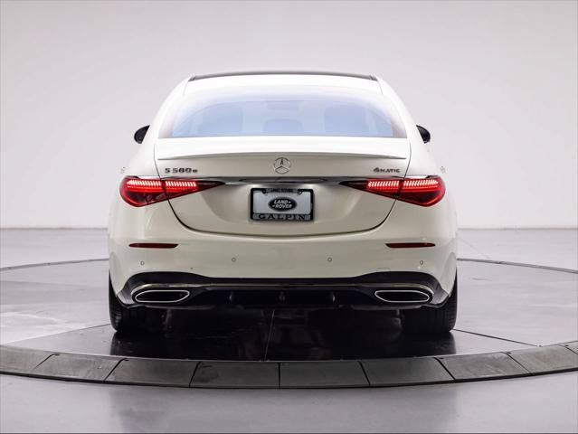 Used 2023 Mercedes-Benz S 580e 4MATIC Sedan image 4