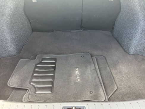 Used 2025 Nissan Versa SV w/ Trunk Package FWD image 31