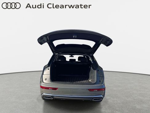Used 2023 Audi Q5 2.0T Premium w/ Convenience Package AWD/4WD image 7