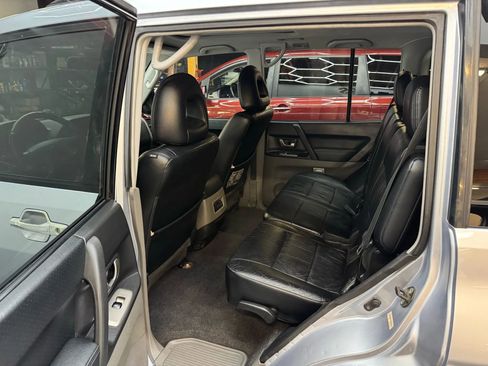 Used 2005 Mitsubishi Montero Limited image 18