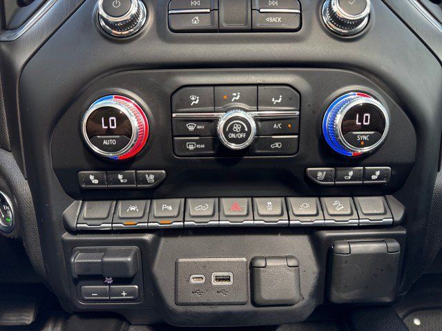 Used 2022 GMC Sierra 1500 AT4 w/ AT4 Premium Package AWD/4WD image 21