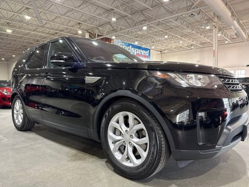 Used 2018 Land Rover Discovery SE image 23