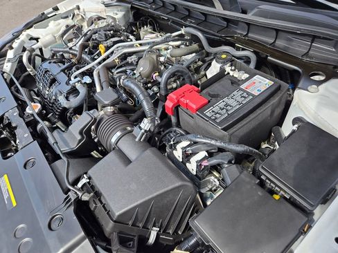 Certified 2024 Nissan Altima 2.5 SV FWD image 25