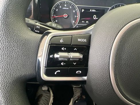 Used 2022 Kia Sorento LX FWD image 50