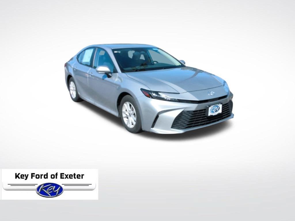 Used 2025 Toyota Camry LE FWD image 1