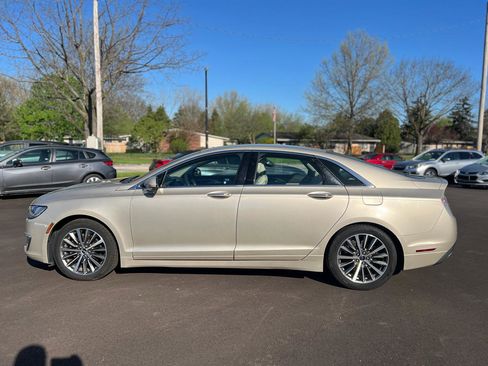 Used 2017 Lincoln MKZ Select w/ Select Plus Package AWD/4WD image 14