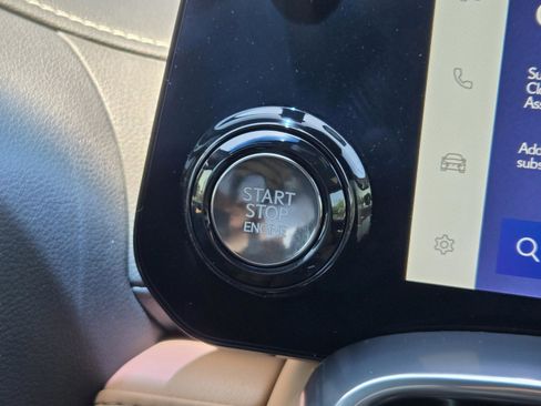 Used 2025 Lexus LX 600 4WD w/ Appearance Package image 19