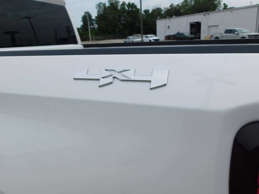 Used 2023 GMC Sierra 1500 SLT AWD/4WD image 47