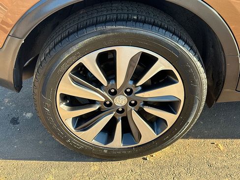 Used 2017 Buick Encore Premium image 17