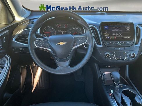 Used 2024 Chevrolet Malibu LT image 8