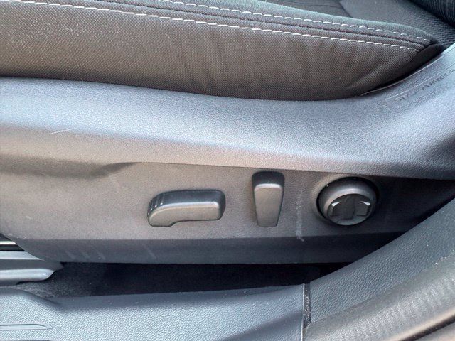 Used 2025 Subaru Legacy Premium AWD/4WD image 21