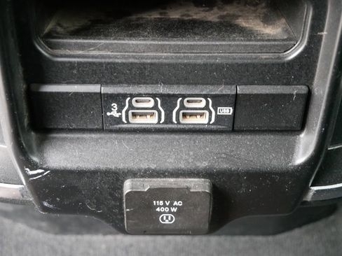 Used 2019 RAM 1500 Laramie image 33