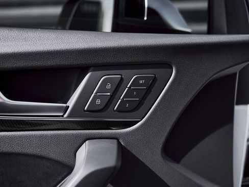 Used 2024 Audi SQ5 Premium Plus image 34