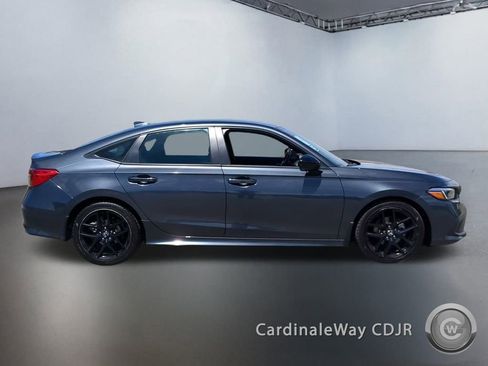 Used 2024 Honda Civic Sport image 3