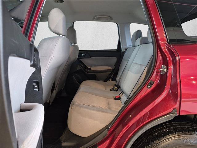 Used 2014 Subaru Forester 2.5i AWD/4WD image 15