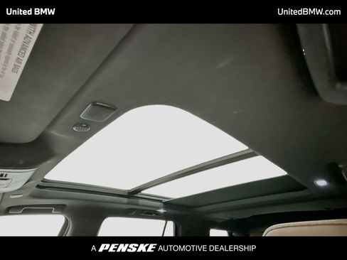 Used 2021 Chevrolet Tahoe High Country w/ Premium Package AWD/4WD image 12