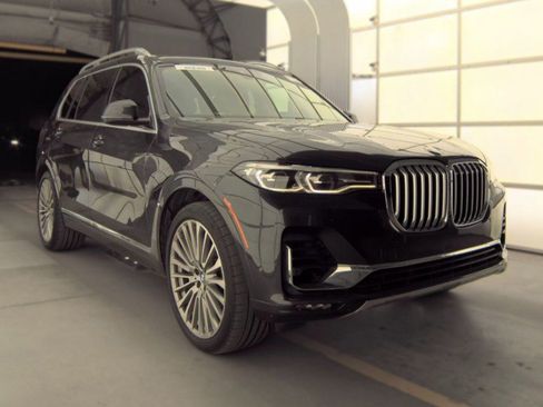 Used 2020 BMW X7 xDrive40i w/ Parking Assistance Package AWD/4WD image 7