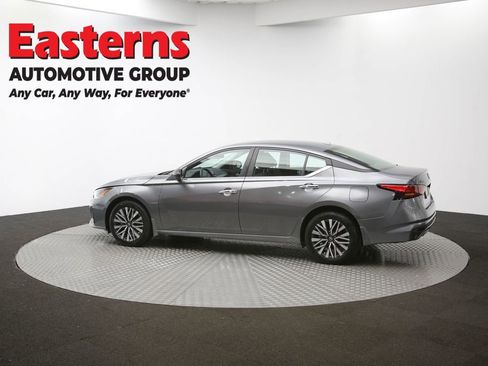 Used 2024 Nissan Altima 2.5 SV image 60