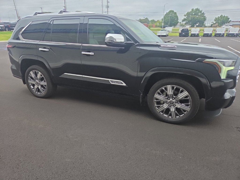 Used 2024 Toyota Sequoia Capstone AWD/4WD image 15