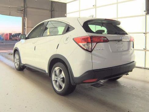 Used 2022 Honda HR-V LX image 5