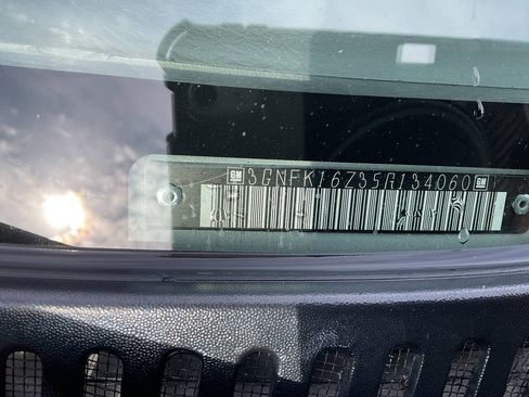 Used 2005 Chevrolet Suburban Z71 w/ Preferred Equipment Group image 20