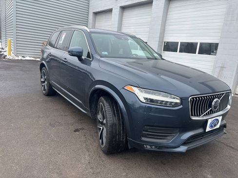 Used 2020 Volvo XC90 T6 Momentum w/ Protection Package image 3