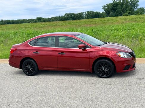 Used 2019 Nissan Sentra SV FWD image 32