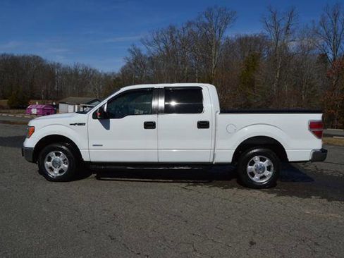 Used 2013 Ford F150 XLT w/ Mid Equipment Group RWD image 5