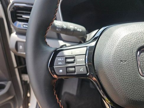 New 2025 Honda Pilot Sport image 20