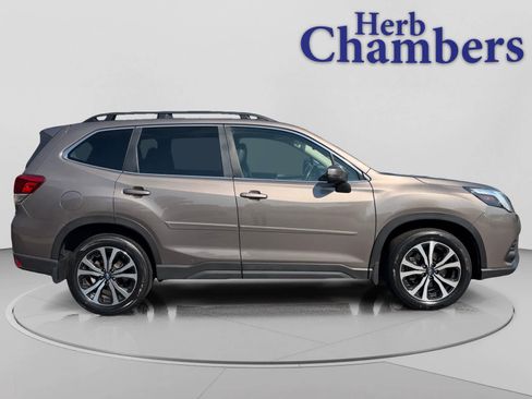 Used 2023 Subaru Forester Limited AWD/4WD image 5