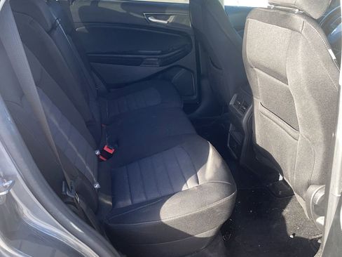 Used 2024 Ford Edge SE image 8