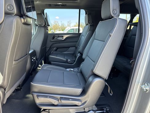 New 2026 GMC Yukon XL Elevation w/ Elevation Premium Package AWD/4WD image 30