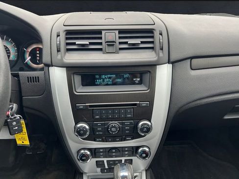 Used 2010 Mercury Milan Premier image 11