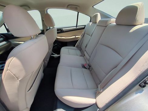 Used 2016 Subaru Legacy 2.5i Premium AWD/4WD image 9