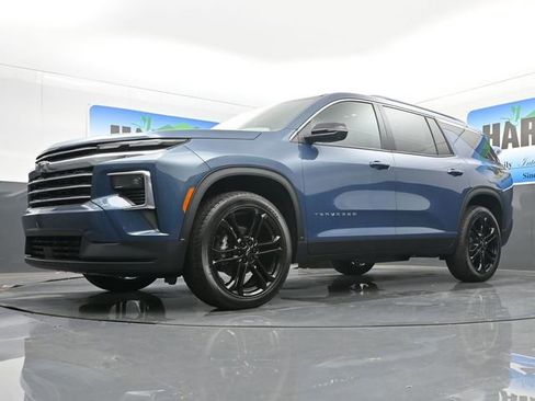 New 2026 Chevrolet Traverse LT w/ Driver Confidence Package image 20