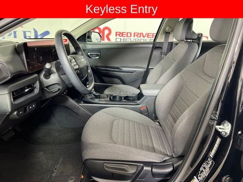 Used 2025 Kia K4 EX image 10