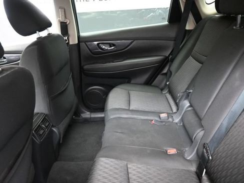 Used 2019 Nissan Rogue SV AWD/4WD image 22